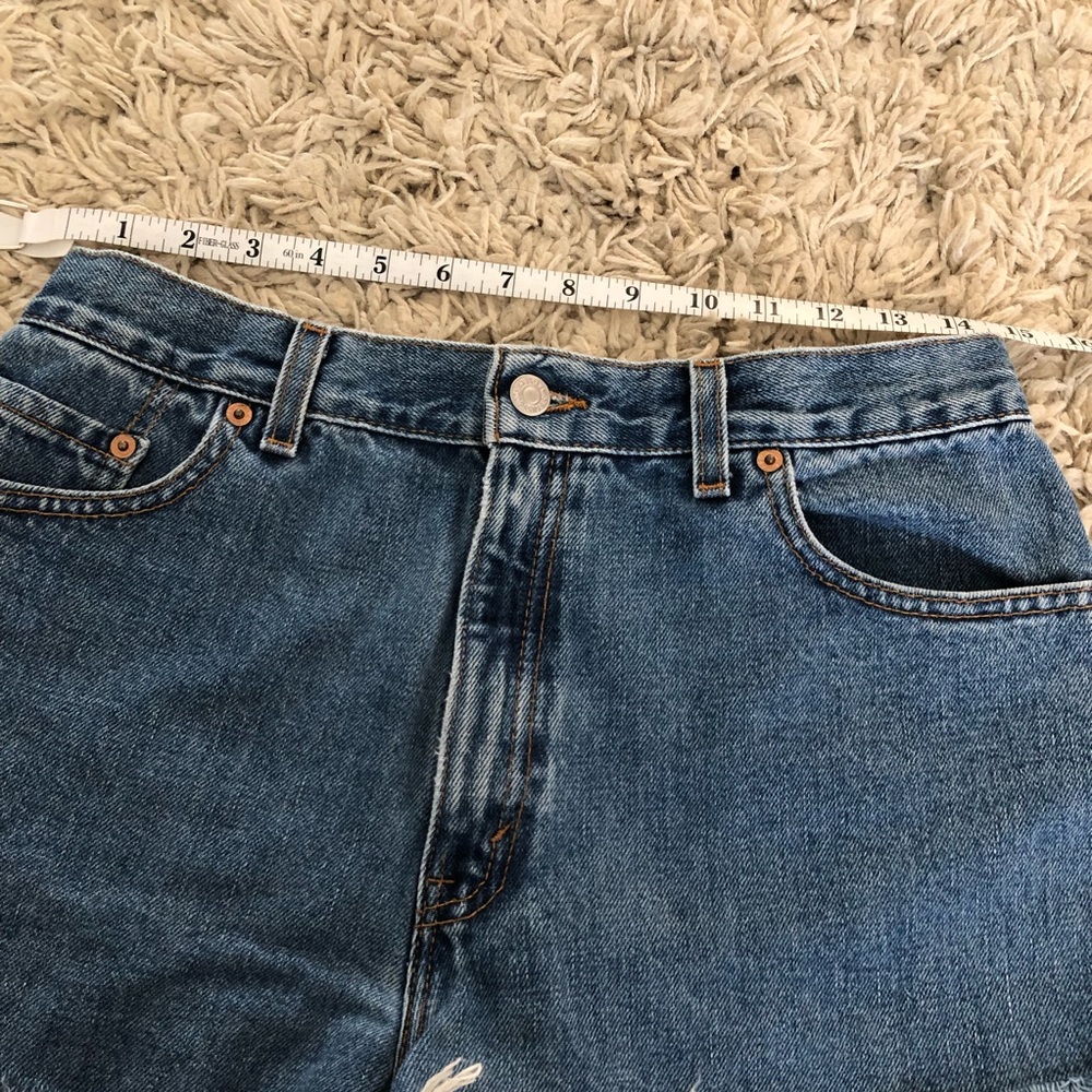 Levi 501 Cutoff Shorts - Picture 11 of 11